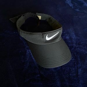 Nike dri-fit visor hat